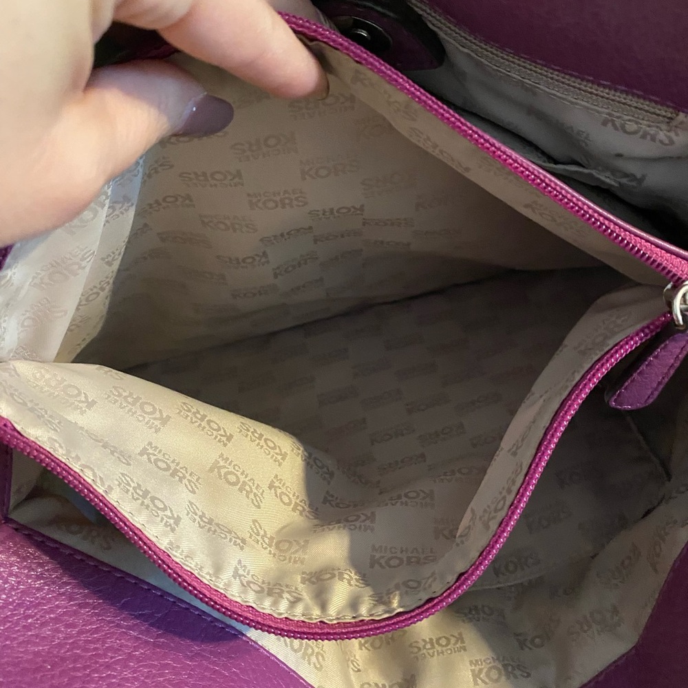 Michael Kors Leather Bag - Picture 6 of 10